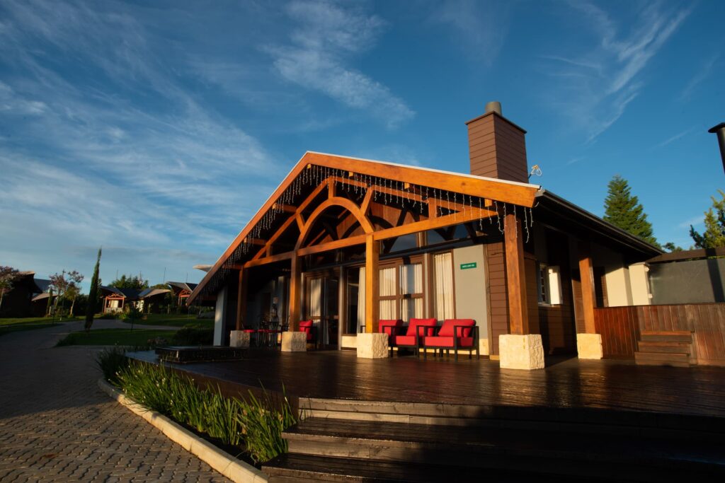 divisa__suite-luxo__Foto-Principal